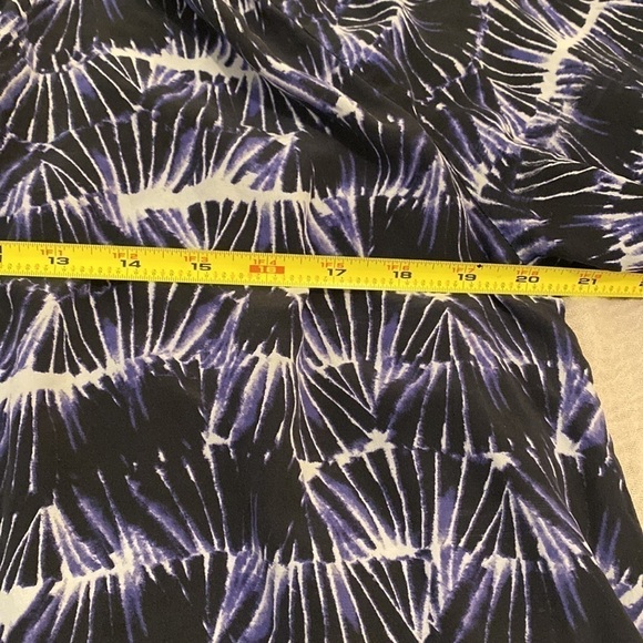 100% Silk blouse. - Picture 10 of 11